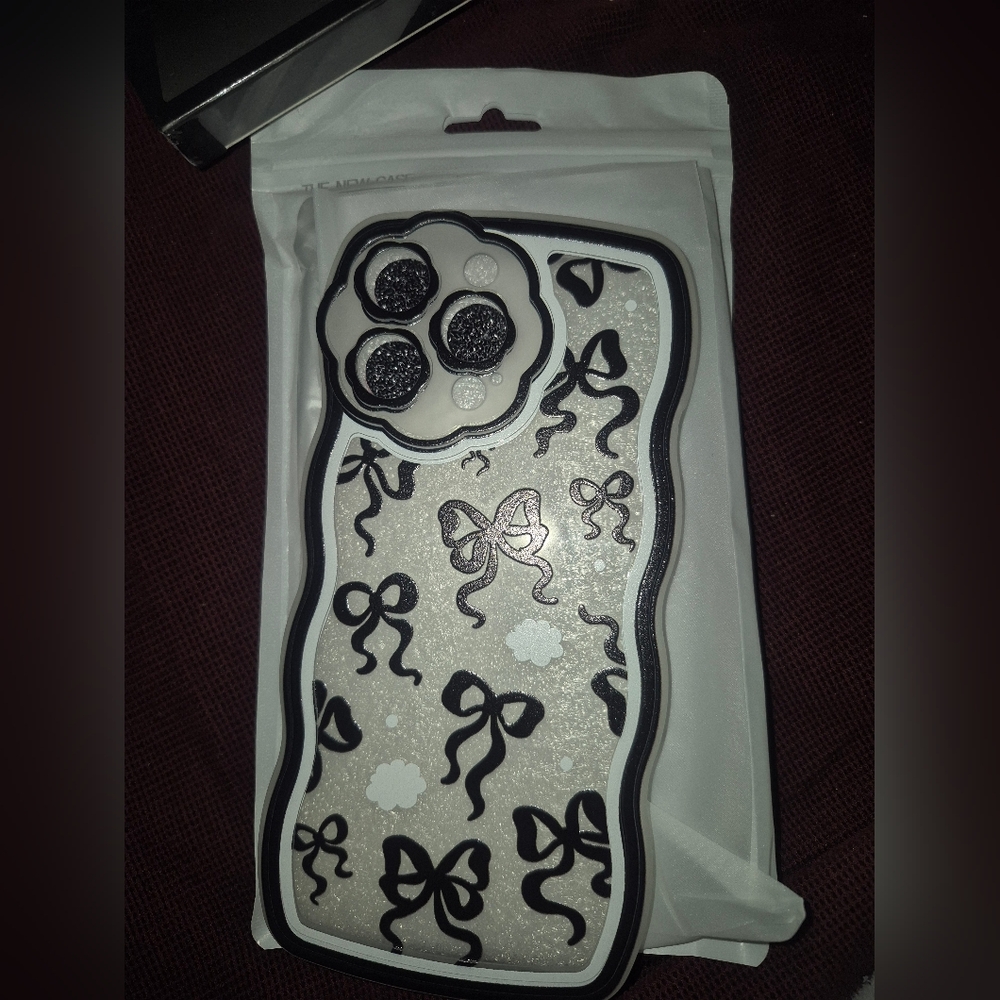 nip iphone 15 pro max case with black bows